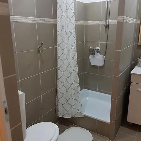 Apartman Hédi *