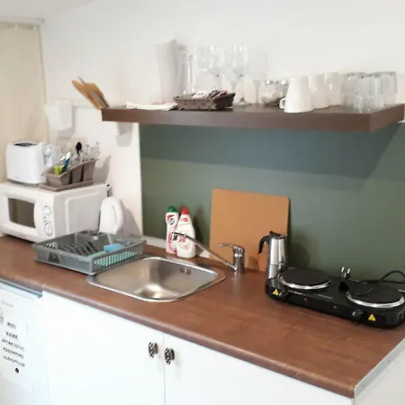 Hedi Vendeghaz Apartament Eger
